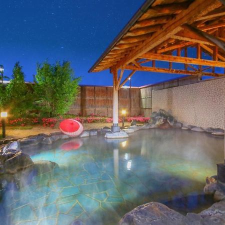 Ooedo Onsen Monogatari Aizu Hotel Екстериор снимка