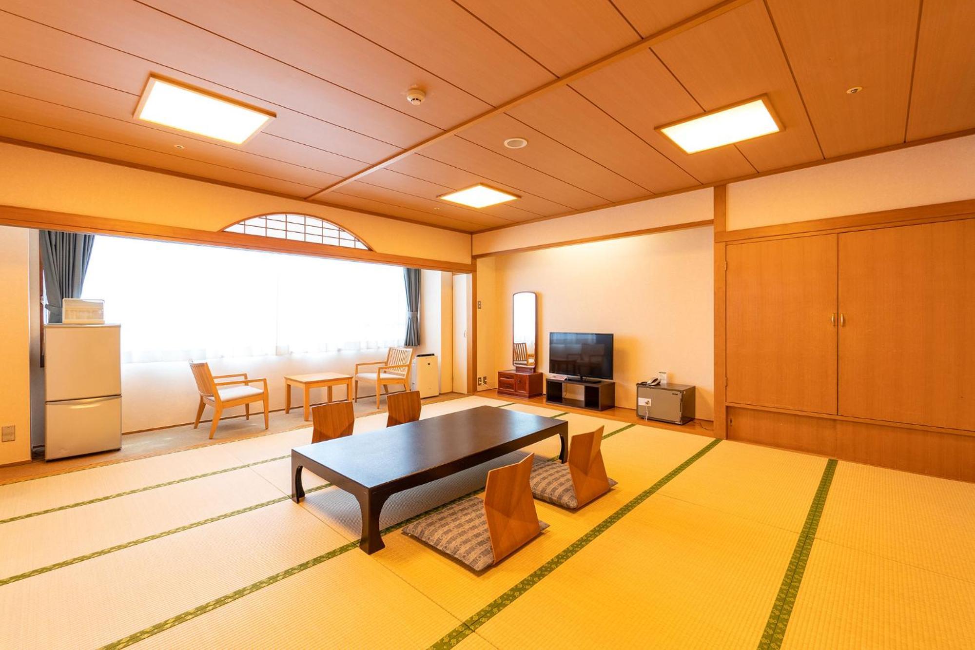 Ooedo Onsen Monogatari Aizu Hotel Екстериор снимка