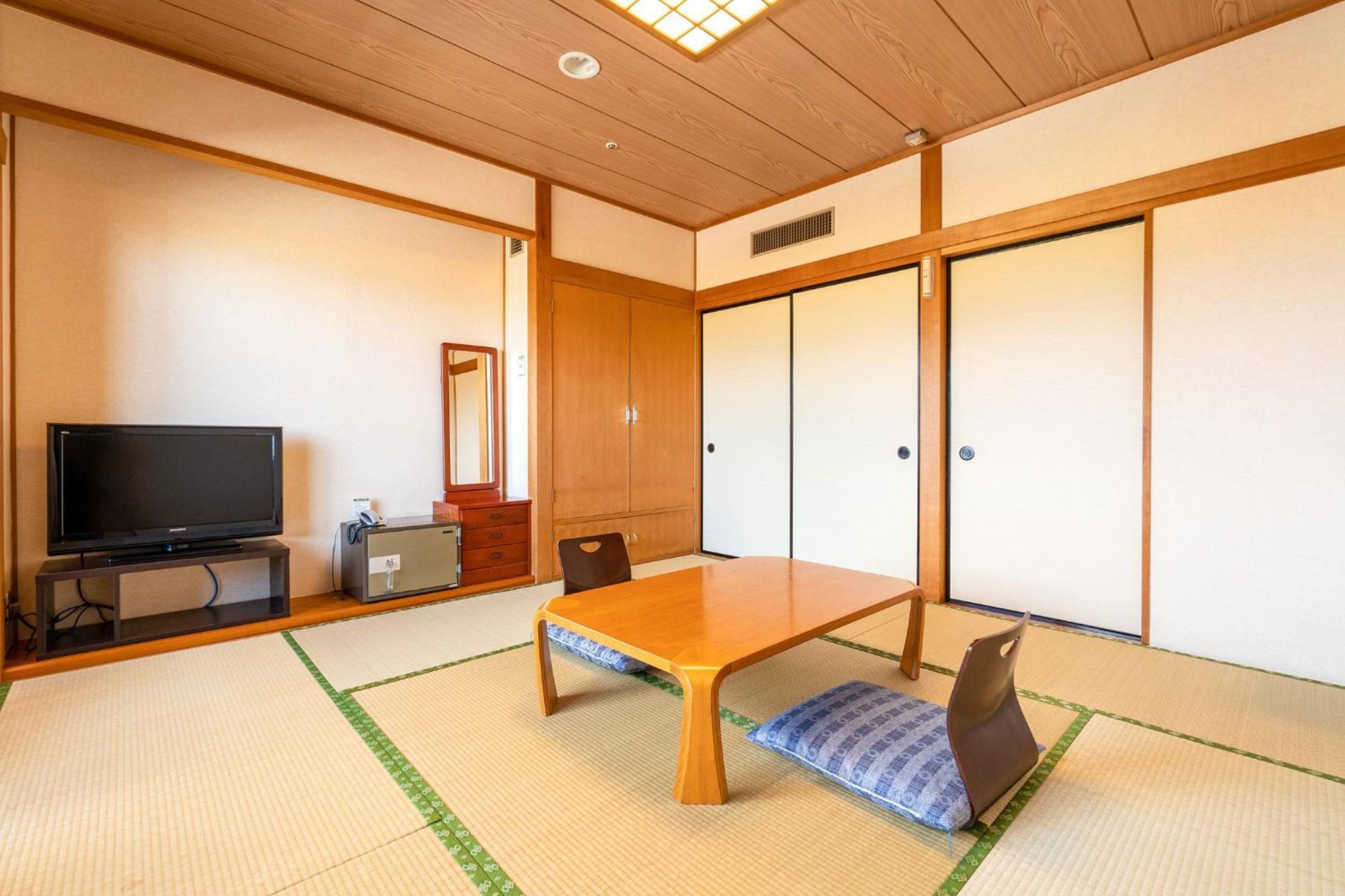 Ooedo Onsen Monogatari Aizu Hotel Екстериор снимка