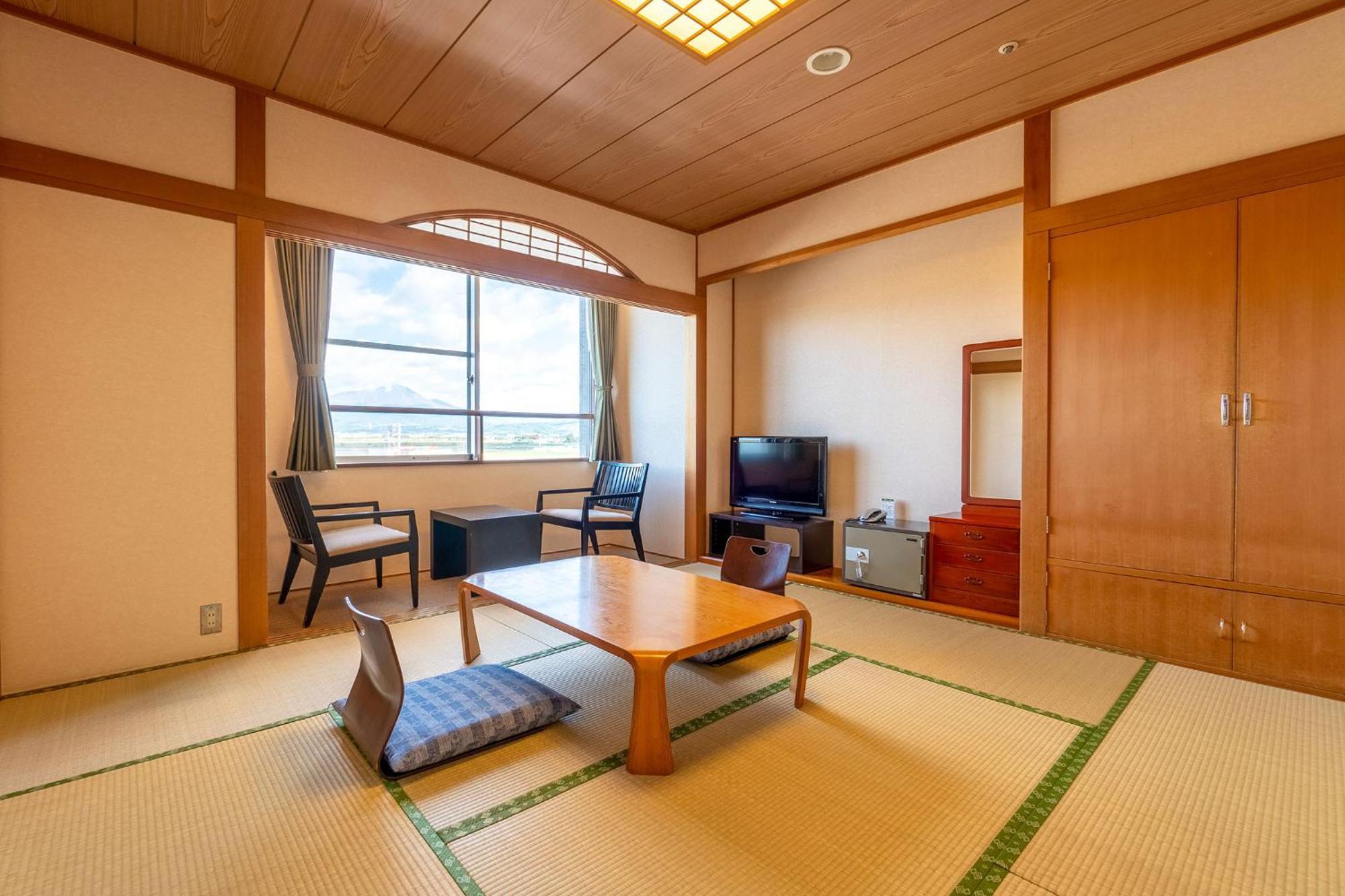 Ooedo Onsen Monogatari Aizu Hotel Екстериор снимка