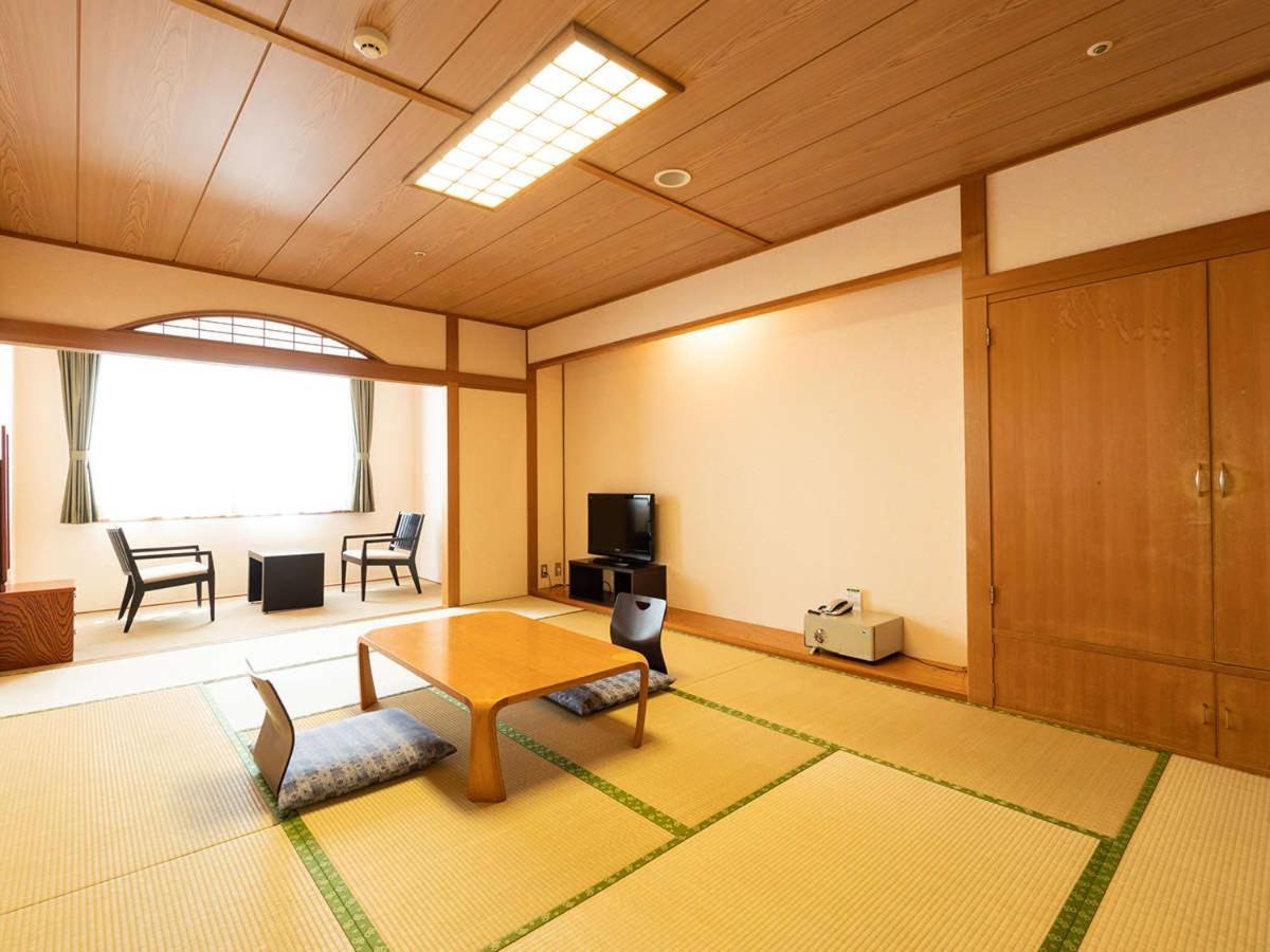 Ooedo Onsen Monogatari Aizu Hotel Екстериор снимка